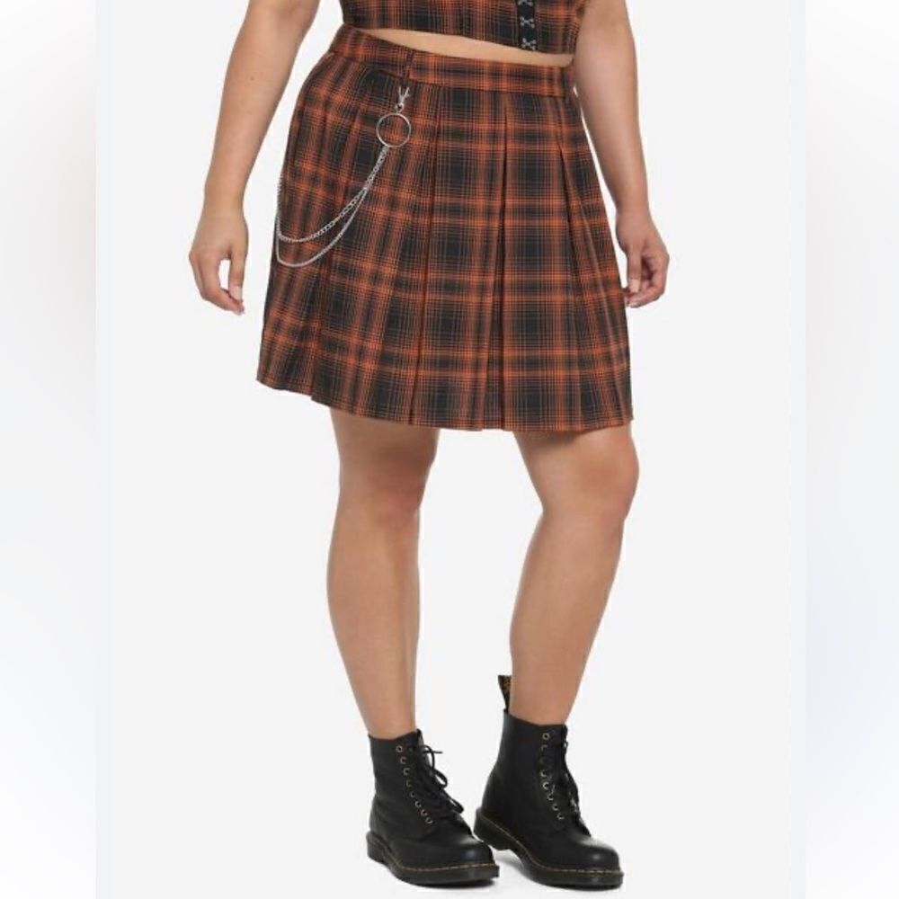 Hot Topic Double Chain Pleated Skirt XL